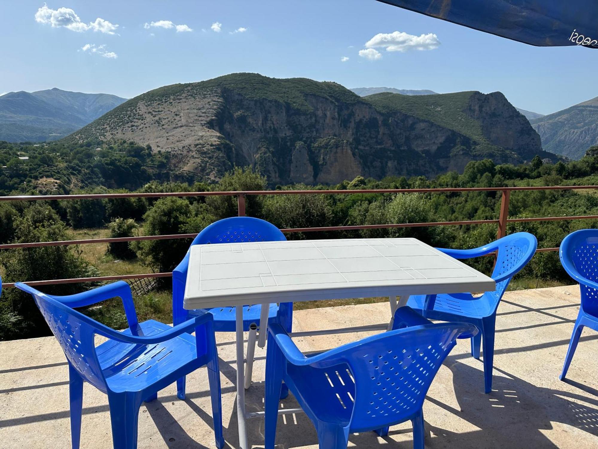 Hotel Camping Lekdushi - Shehu Tepelene Esterno foto