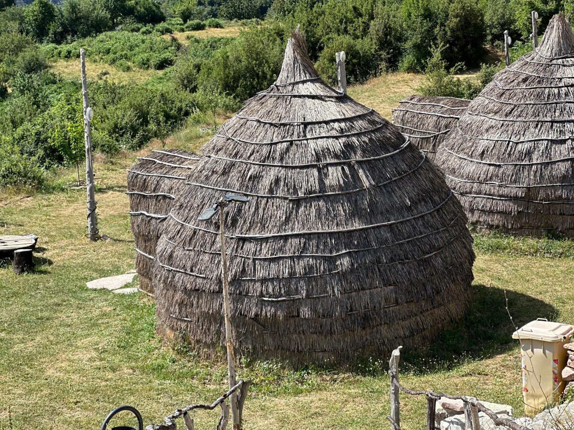 Hotel Camping Lekdushi - Shehu Tepelene Esterno foto